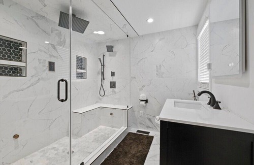 Charlotte Casa | Secret Room I King Bed w/ Hot Tub & Fire Pit