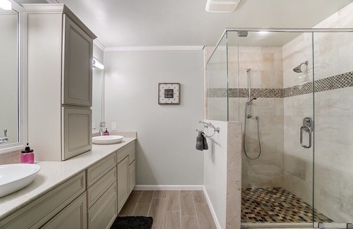 Ashbrook - Clawson Village Casa | Uptown Retreat | King Suite w/ Hot Tub & Fire Pit!