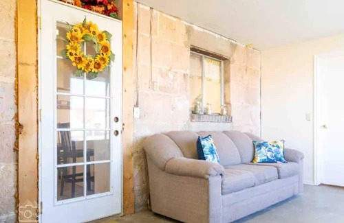 Beaver County Casa | The Farmhouse