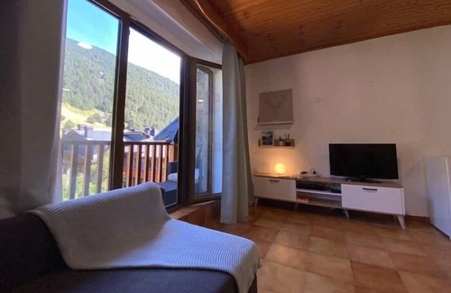 Soldeu Apartamento | Rental unit in Canillo · ★New · 1 bedroom · 5 beds · 1 bath
