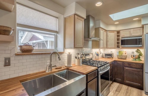 Fruita Casa | Open concept upgraded craftsman house in the heart of Fruita!