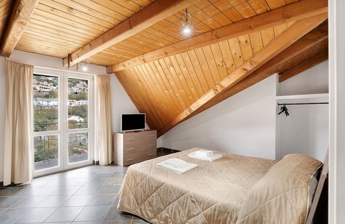 Fisciano Apartamento | Apartment 'Parco San Lorenzo 2' with Balcony
