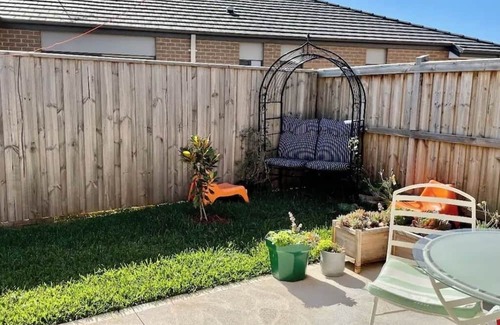 Werribee Casa | Cheerful place with one bedroom