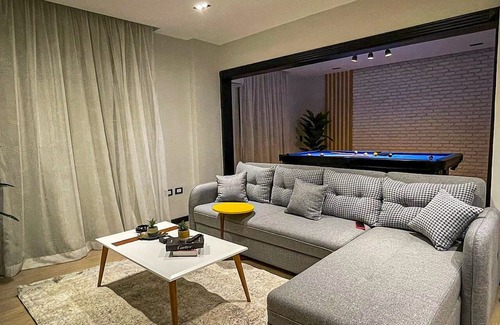 Oula Apartamento | Luxury apt w/pool table