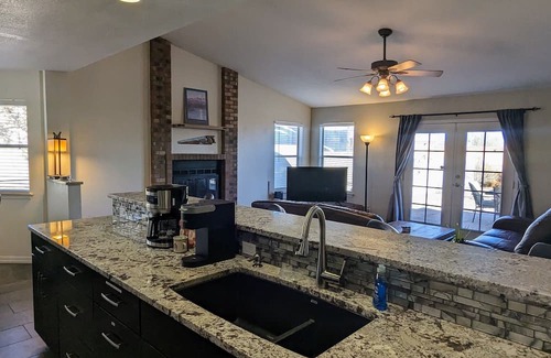 Rio Rancho Casa | BIG SKY with Balloon & Mountain Views - Private Home 3BD 2BA