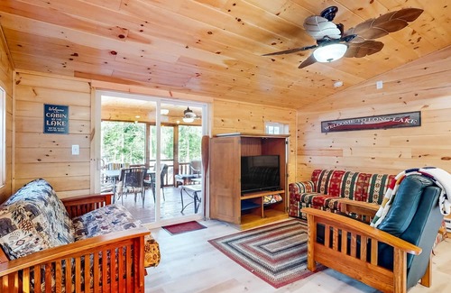 Long Lake Casa | Tree-lined lakefront cottage close to marina with partial AC - dog-friendly