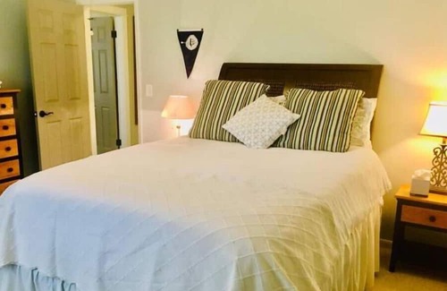 St. Augustine South Casa | Spacious 4 BR Home Near Mantanzas River Nature Park, Easy Access to DT & Beaches