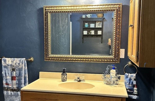 Flora Casa | Stay and Hunt on 25 acres