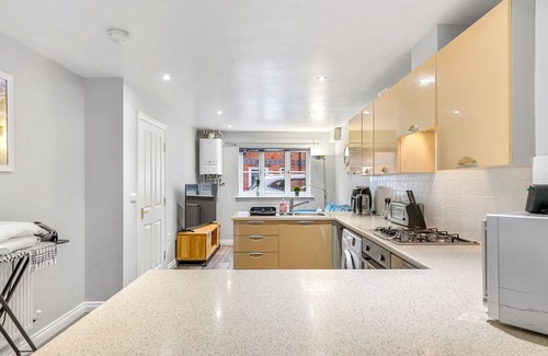 Lincoln Casa | Waterside View House