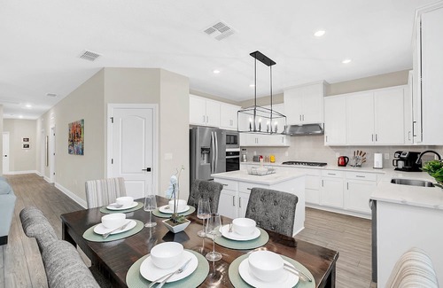 Reunion Casa | New Build Single Level Resort Villa Close To Disney