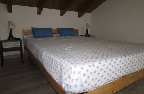 Monchique Apartamento | Apartment 'Casa Rosa 43' with Private Terrace and Wi-Fi