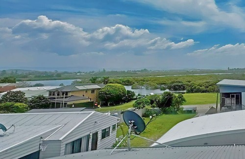 Swansea Casa | Beach Amore - Between lake and beach