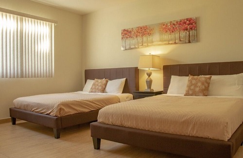 Tumon Apartamento | Luxury 3BD/2BA Condo - Unit 202 Tumon Isa