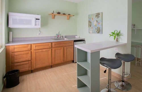 Tamuning Apartamento | Beachfront Studio - Unit 206 Ocean Villa