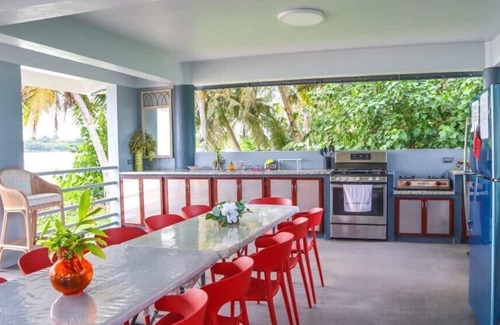 Tamuning Apartamento | Beachfront 1BR - Unit 203 Ocean Villa