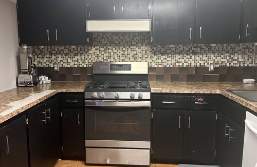 Linden Casa | Lovely Room, Medical Clinical, Shops Restaurant g