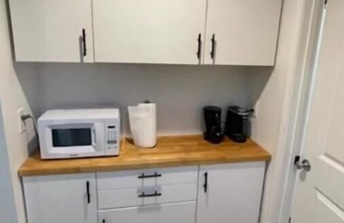 Clawson Casa | Charming Studio Apartment with patio in back of house