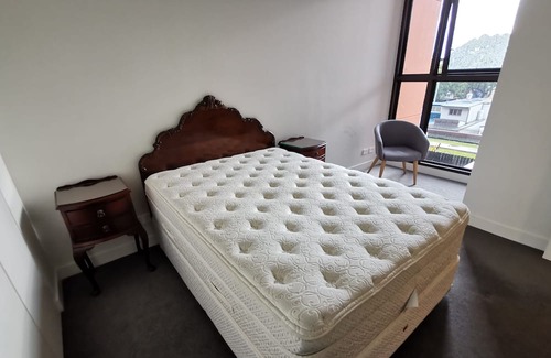 Waterloo Apartamento | Fully Furnished 2B2B, all room Large Sunny, Next to station, One stop to city