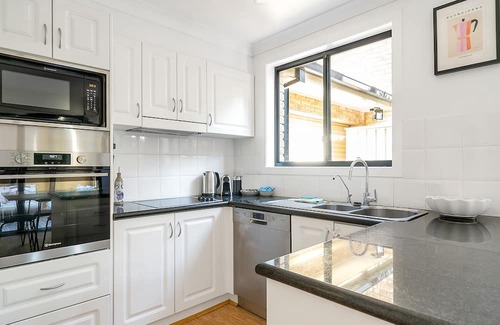 Woolooware Casa | Shoreline Serenity House - A Charming Cronulla Abode