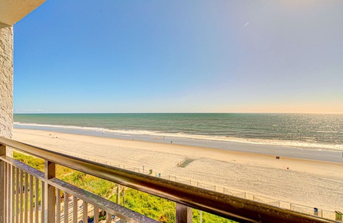 Myrtle Beach Condominio | Cozy Ocean Front Paradise in Myrtle Beach