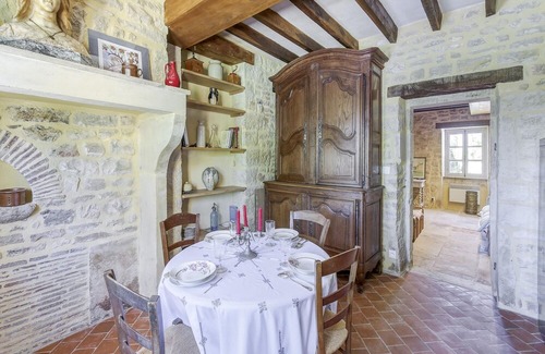Talon Casa | Farmhouse in Talon with Scenic Views