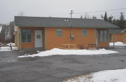 Indian Bay Complejo | Indian Bay Cottages Cottage, Come ask a question