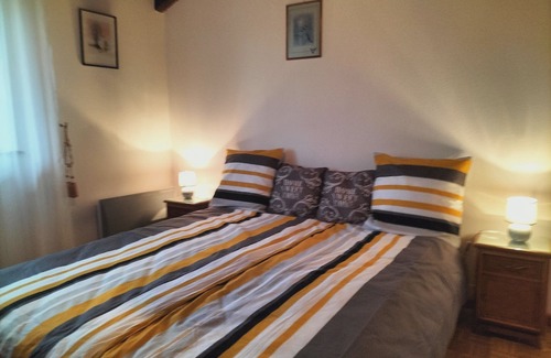 Dombasle-devant-Darney Apartamento | Charming flat with barbecue