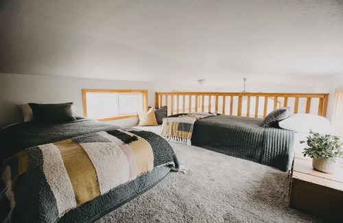 Austin Casa | Fox Tiny Home - The Cabins at Rim Rock