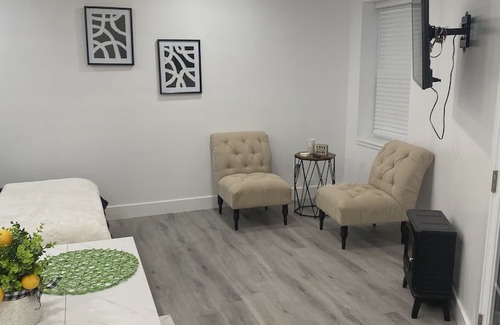 Taylorsville Apartamento | Beautiful Backhouse located near by freeway, stores and SLCC
