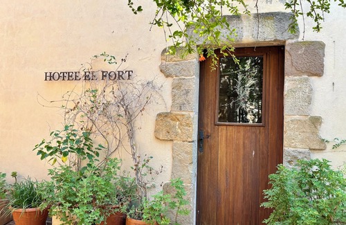 Ullastret Apartamento | EL FORT D'ULLASTRET, Apartamento 2: Habitación doble estándar con cocina
