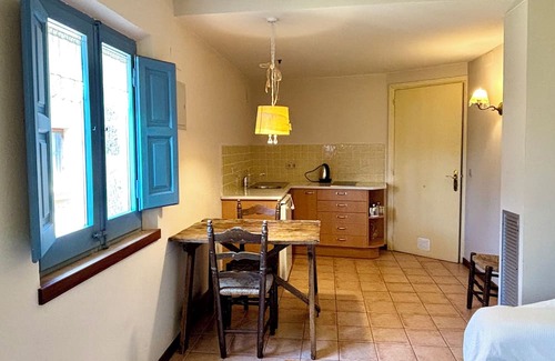 Ullastret Apartamento | EL FORT D'ULLASTRET, Apartamento 2: Habitación doble estándar con cocina