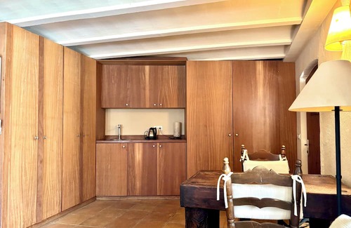 Ullastret Apartamento | EL FORT D'ULLASTRET, Apartamento 1: Estudio con cama King Size