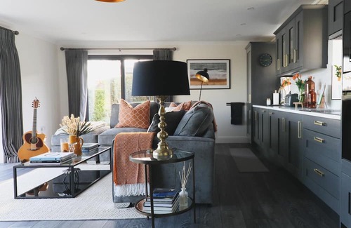 Goleen Cabaña | Gorgeous traditional stone one bedroom cottage; A haven of tranquility in Goleen