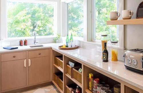 Chiltonville Casa | Coastal Modern Retreat - Steps to Long Beach and Near Downtown