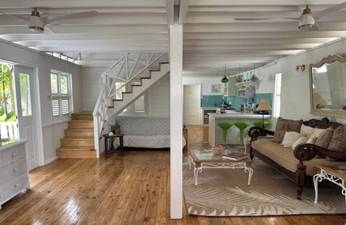 Paynes Bay Cabaña | Lime Cottage 2BR Chattel Villa