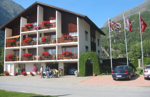 Reckingen Apartamento | Beautiful apartment for 4 guests with WIFI, TV, balcony and pets allowed