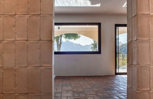 Alzira Villa | Casa Ginkgo
