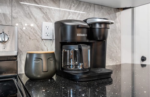 Eastern Hillsides Casa | Cozy stay at the Mountain Nest Suite w/hot tub