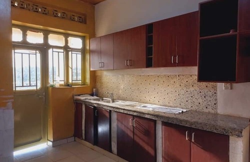 Kinazi Casa | Cheerful home in Nyamata