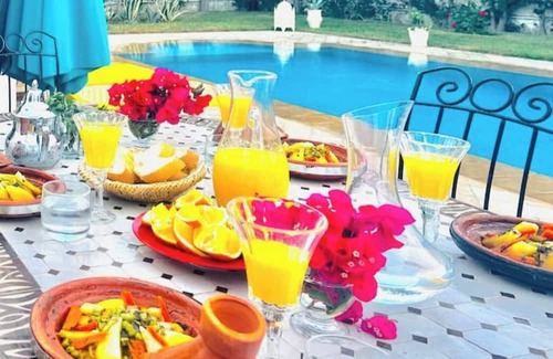 Bizdad Casa | Moga Paradise 8 mins to the sea