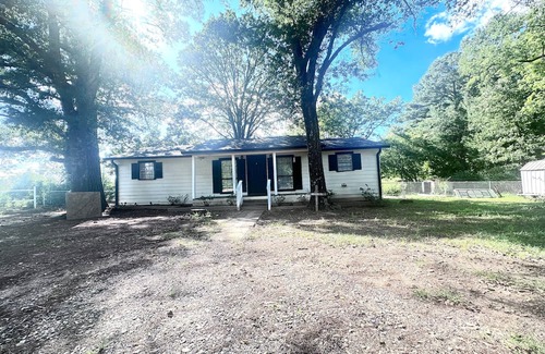 Tyler Cabina | Cozy Wood Cottage in Tyler
