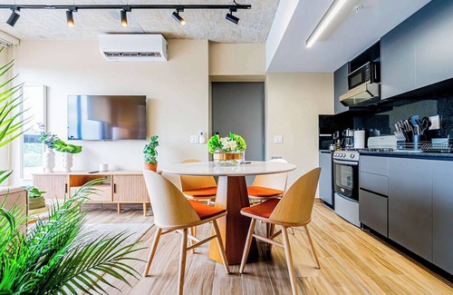 Panama City Apartamento | w* | Stylish 2BR Apartment in Vibrant Centriqo