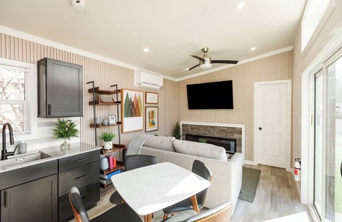 Greenport West Cabaña | North Fork Cottages & RV Resort