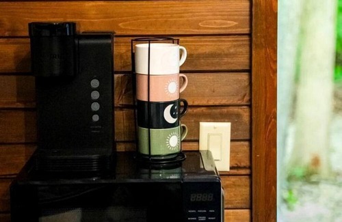 Houston Casa | Luxury Conestoga Wagon, Perfect for a Weekend Glamping Escape from Dayton, Ohio