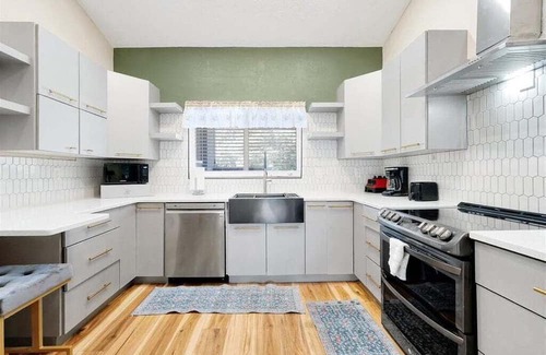 Haines City Casa | Into the woods - Spacious Retreat