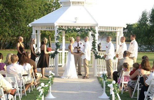 South Oklahoma City Casa | Authentic Wagon Rentals for a Family Getaway near Norman, Oklahoma