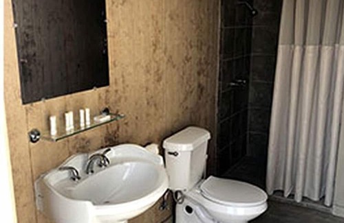 South Oklahoma City Casa | Cozy Conestoga Covered Wagon for 6 on Oklahoma Farm, for Memorable Glamping Vacations