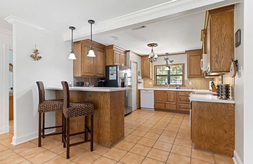 McQueeney Casa | Fun/Relaxing Lake House right on the water in Lake McQueeney!