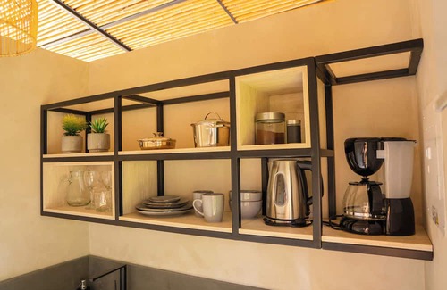 Ginebra Cabina | Tierra Mistú