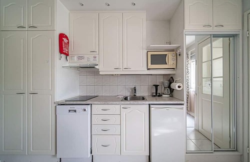 Sirkka Apartamento | Starveil Studio 104 by Aavalevi Holidays
